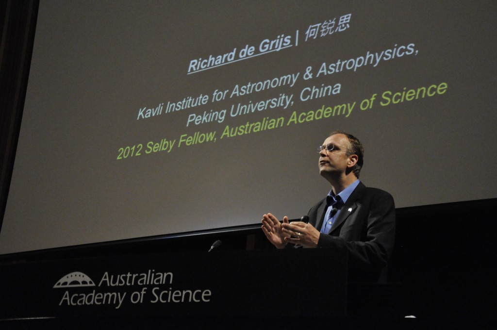 Dr. Richard de Grijs, Kavli Institute of Astronomy & Astrophysics